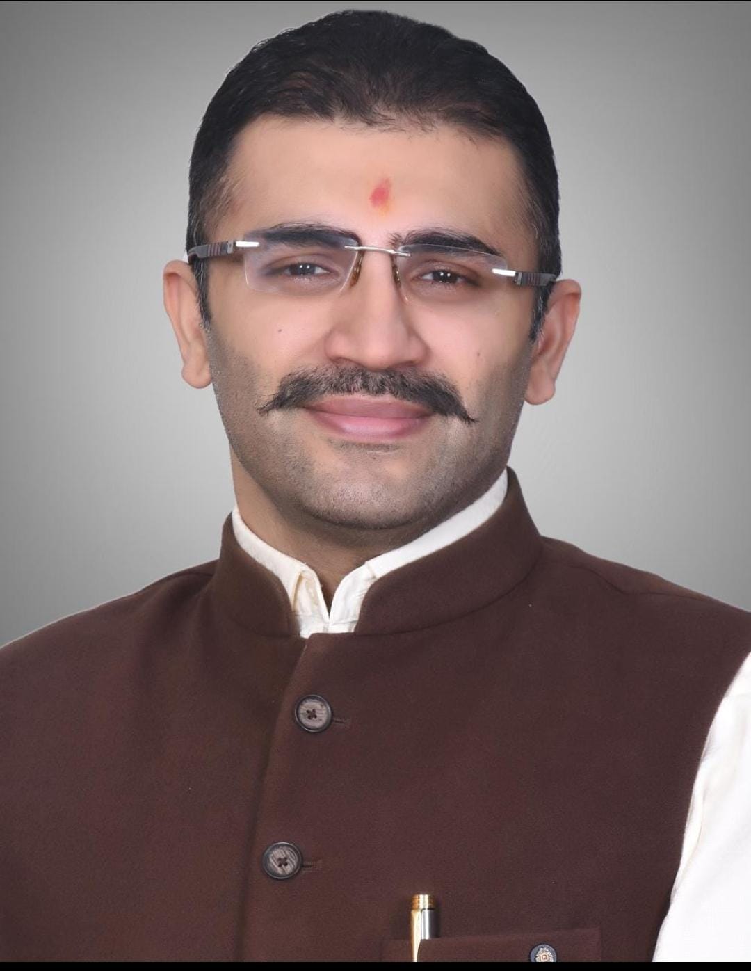 अभिनव थापर