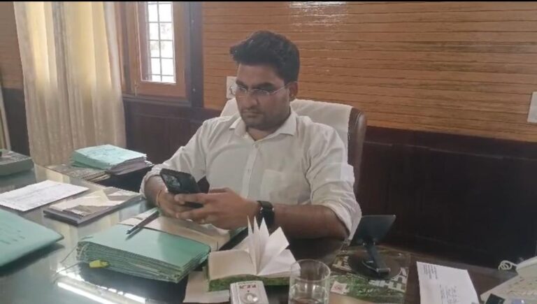 प्रभागीय वनाधिकारी हिंमाशु बांगरी