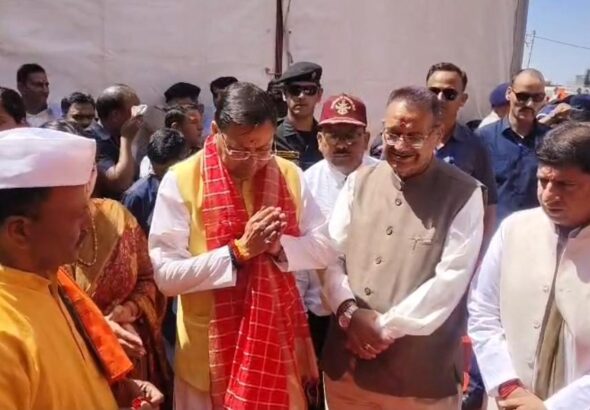 खटीमा पहुंचे CM धामी