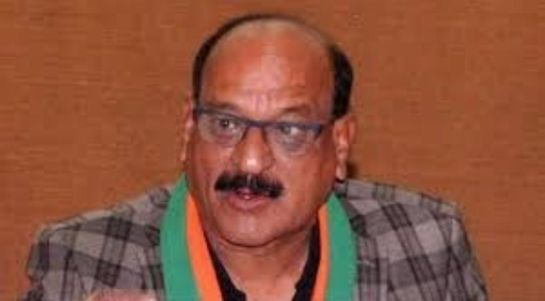 स्वास्थ्य मंत्री सुबोध उनियाल