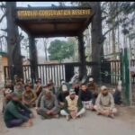 नेचर गाइड