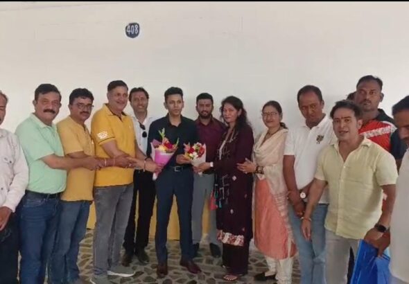 DM सम्मानित