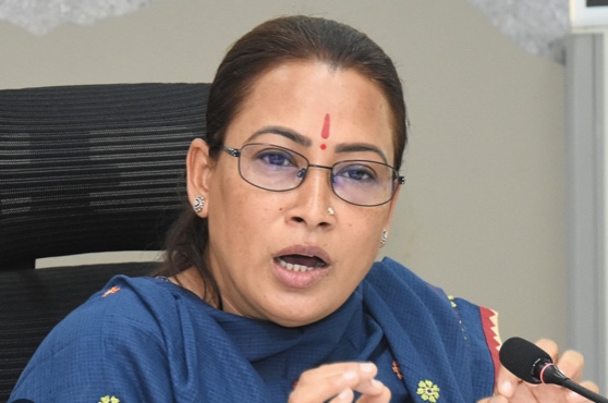 खेल मंत्री रेखा आर्या