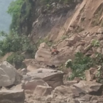 नैनीताल-काठगोदाम मार्ग पर भूस्खलन