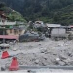 आपदा से उबरता धराली