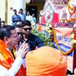 शोभायात्रा में शामिल हुए मुख्यमंत्री पुष्कर सिंह धामी