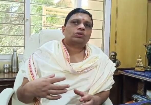 आचार्य बालकृष्ण