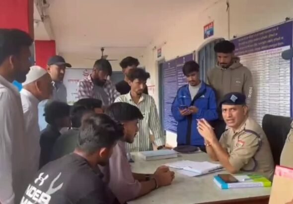 देर रात पौड़ी में दो गुटों में विवाद