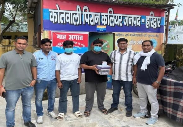एसटीएफ के शिकंजे में नशीली दवा के व्यापारी (